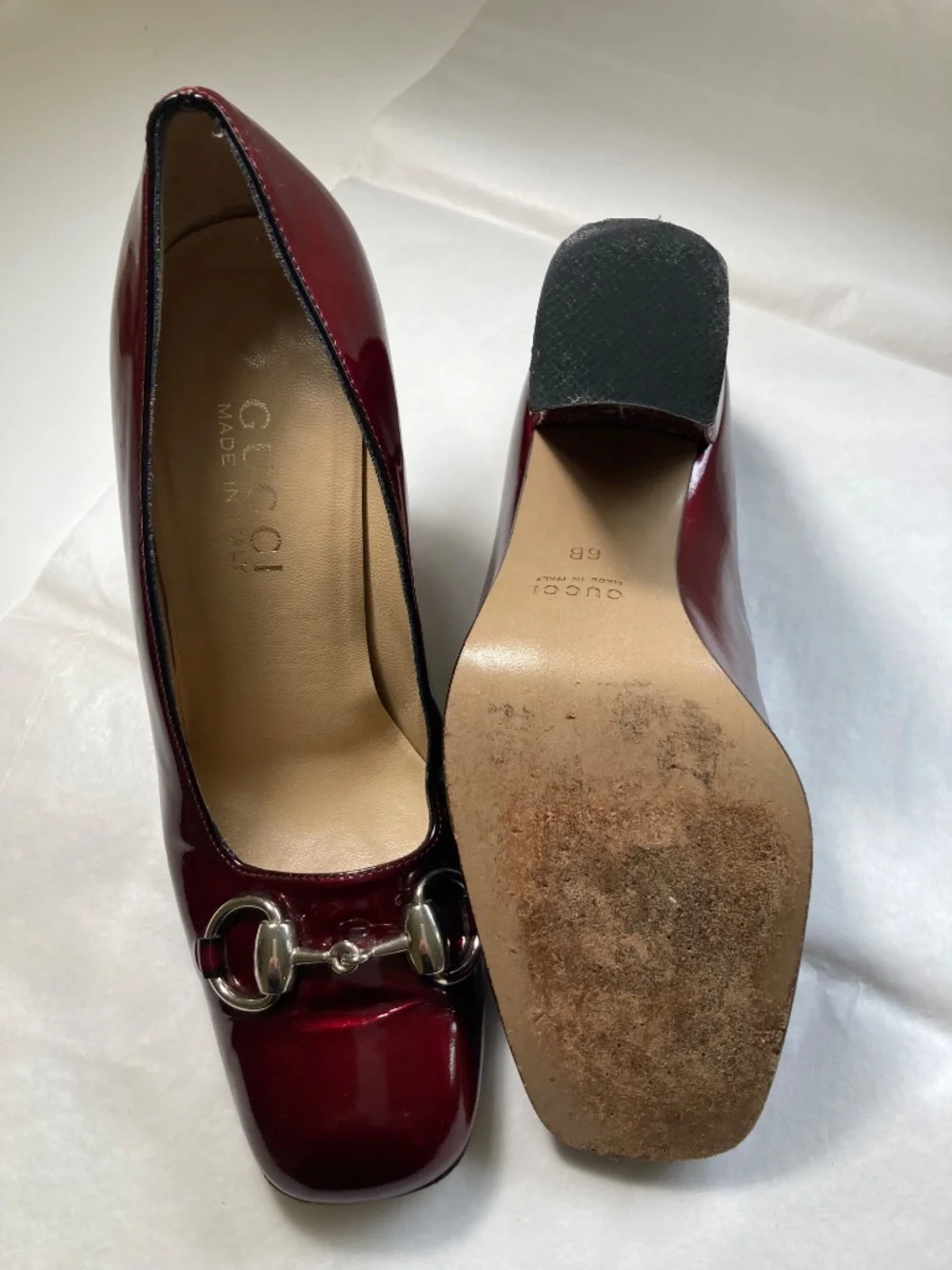 Gucci “Tom Ford” Era S6 Red Patent Pumps Sq Toe w Silver Horsebit Detail